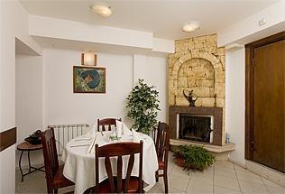 Gallery Art Hotel Pleven Bagian luar foto